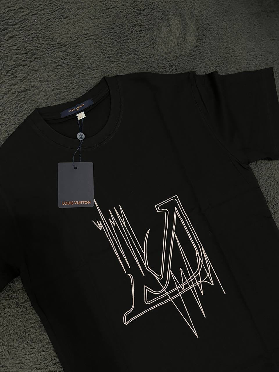 Tricou LV