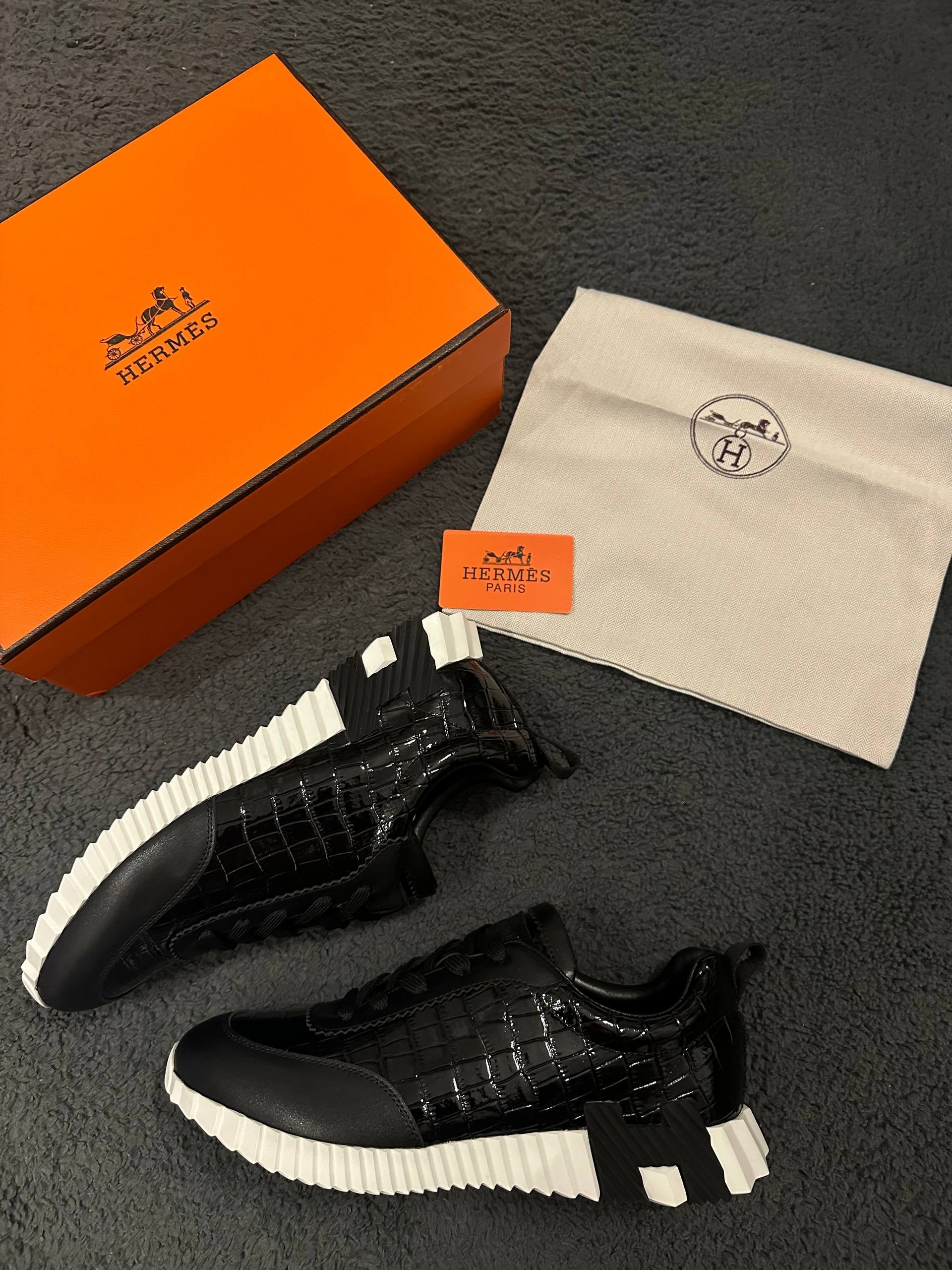 Încălțăminte Hermes