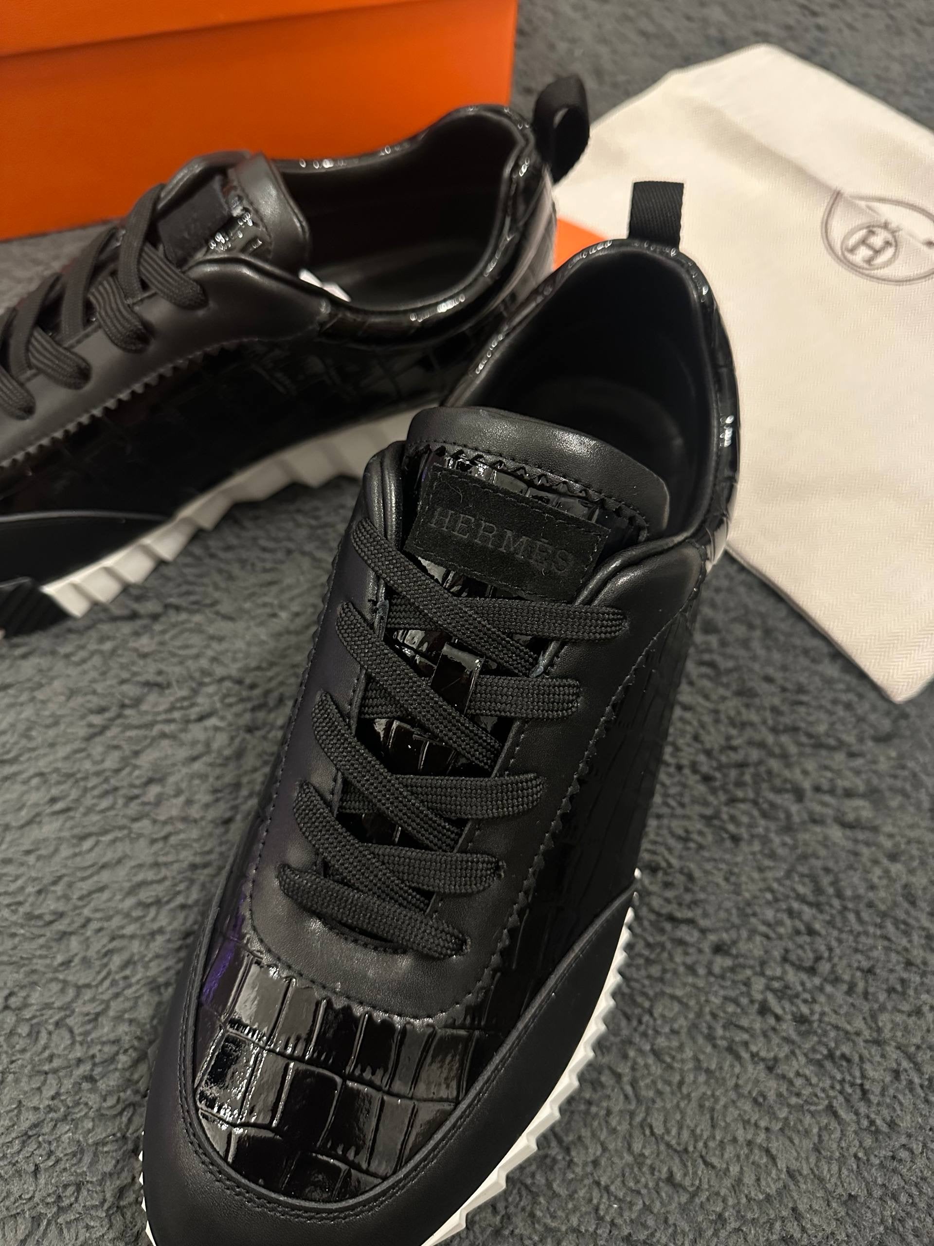 Încălțăminte Hermes