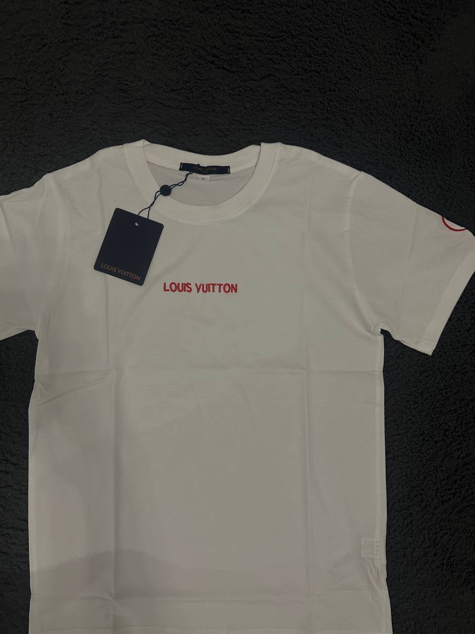 Tricou LV