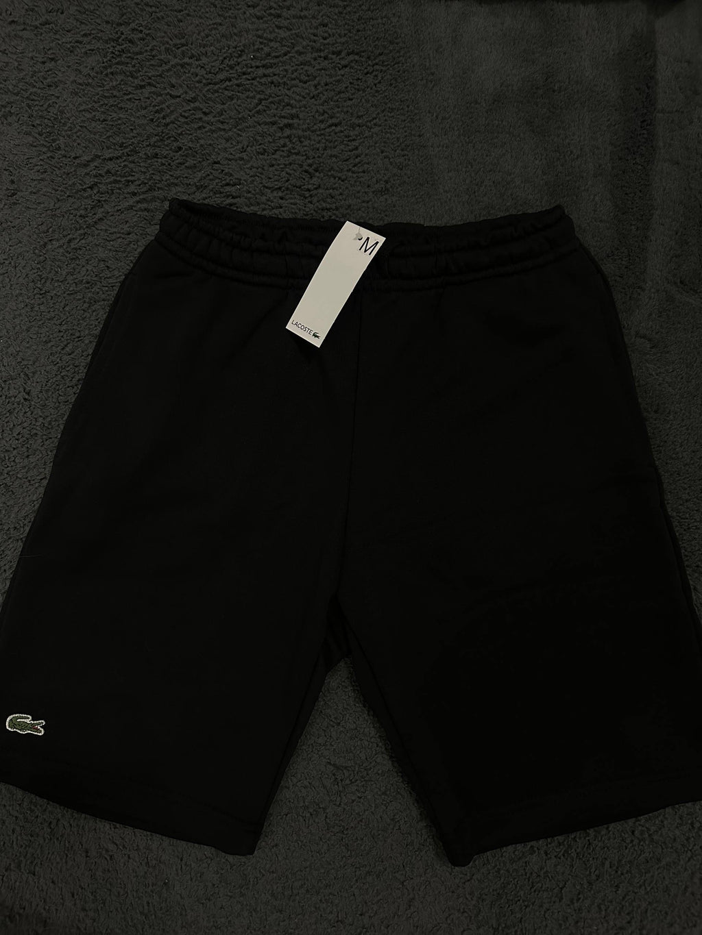 Sorti Lacoste