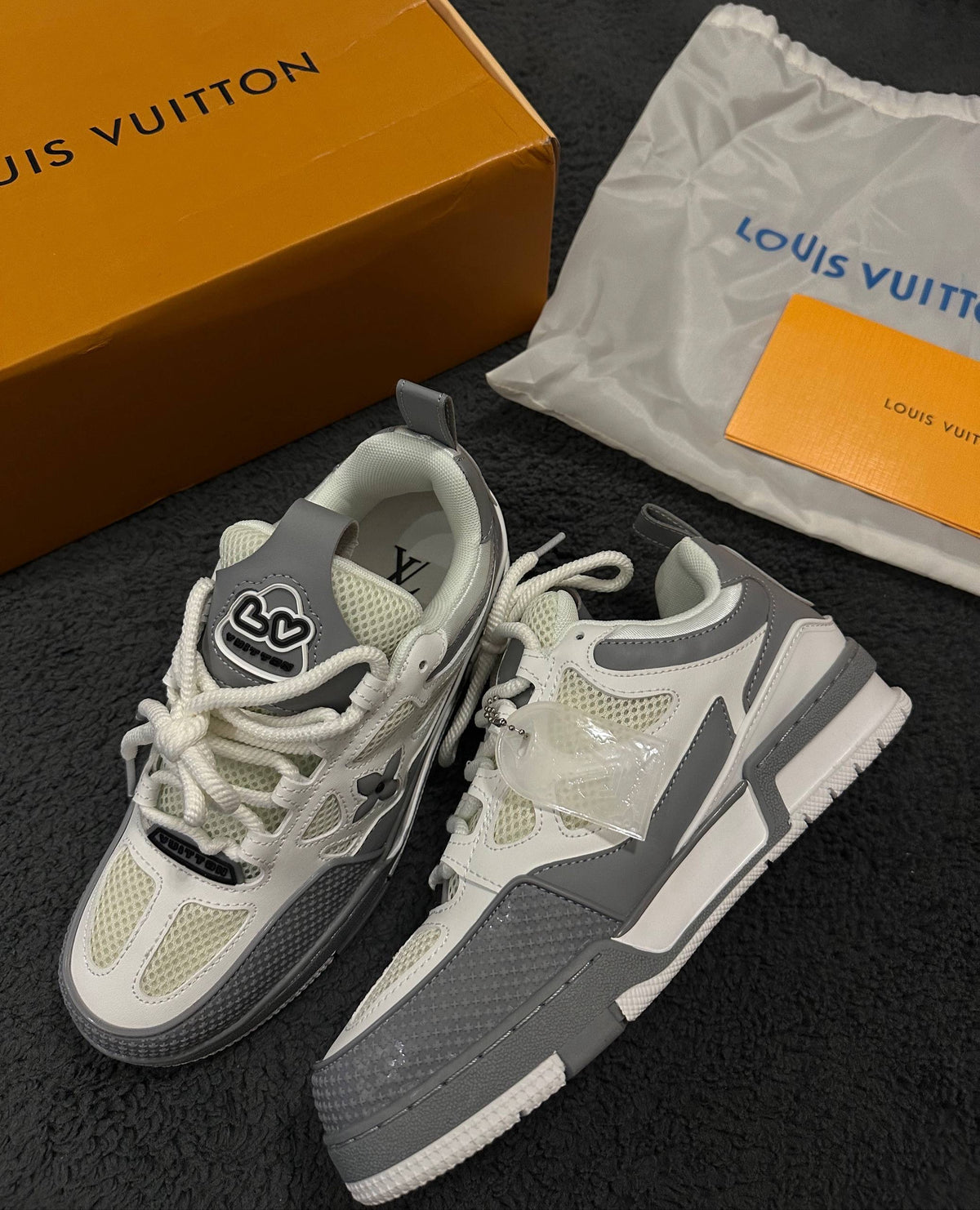 LV