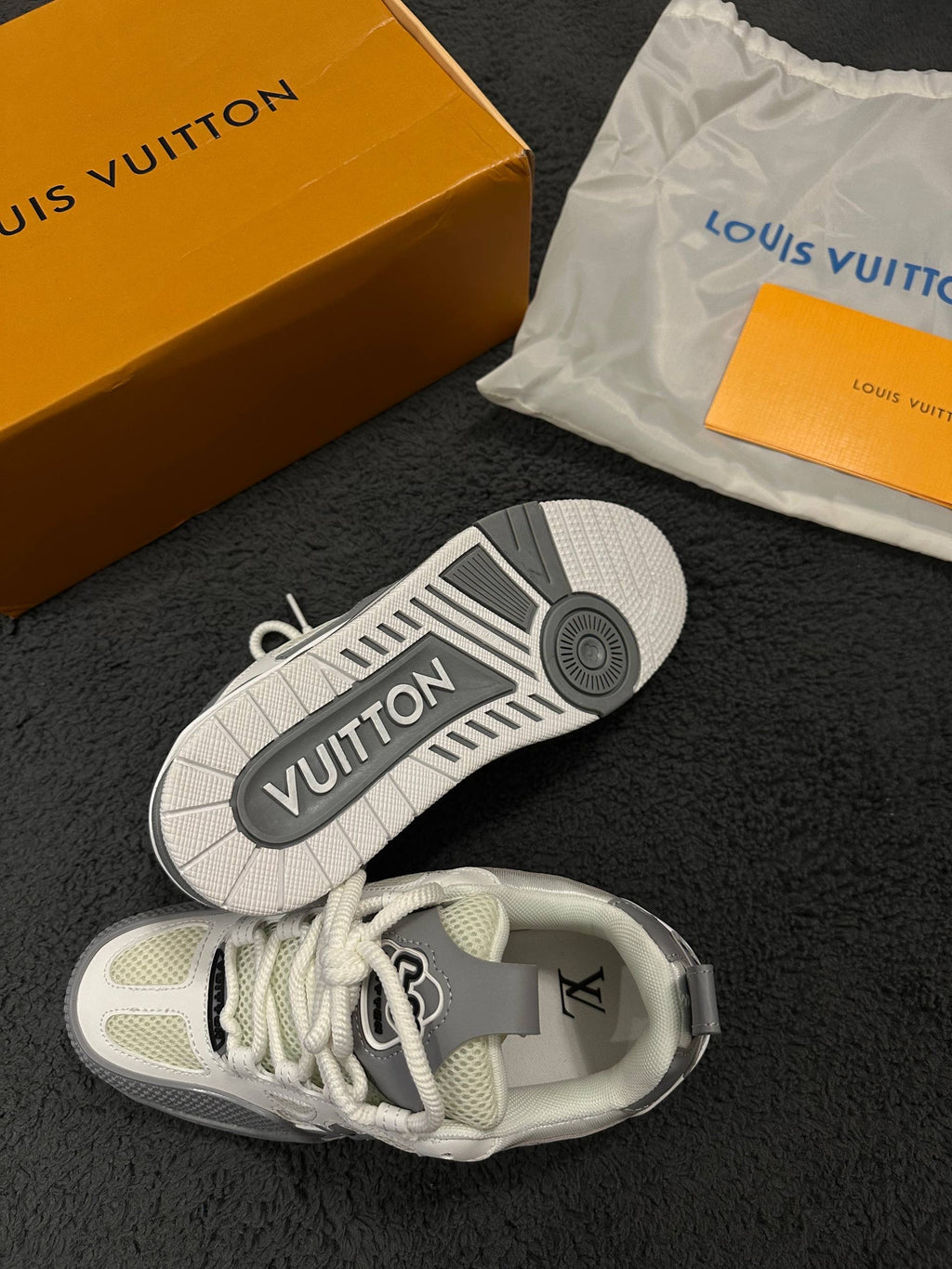 LV