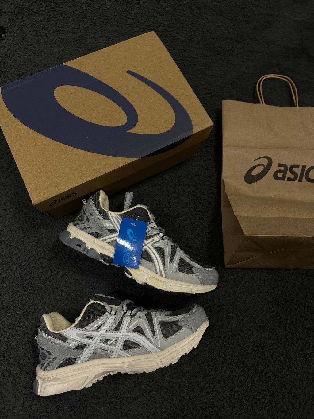 Încălțăminte ASICS