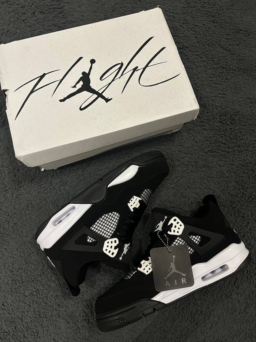 Air Jordan 4