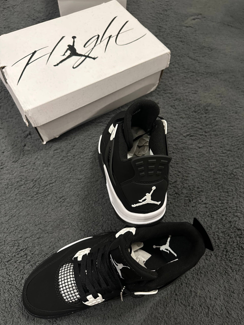 Air Jordan 4