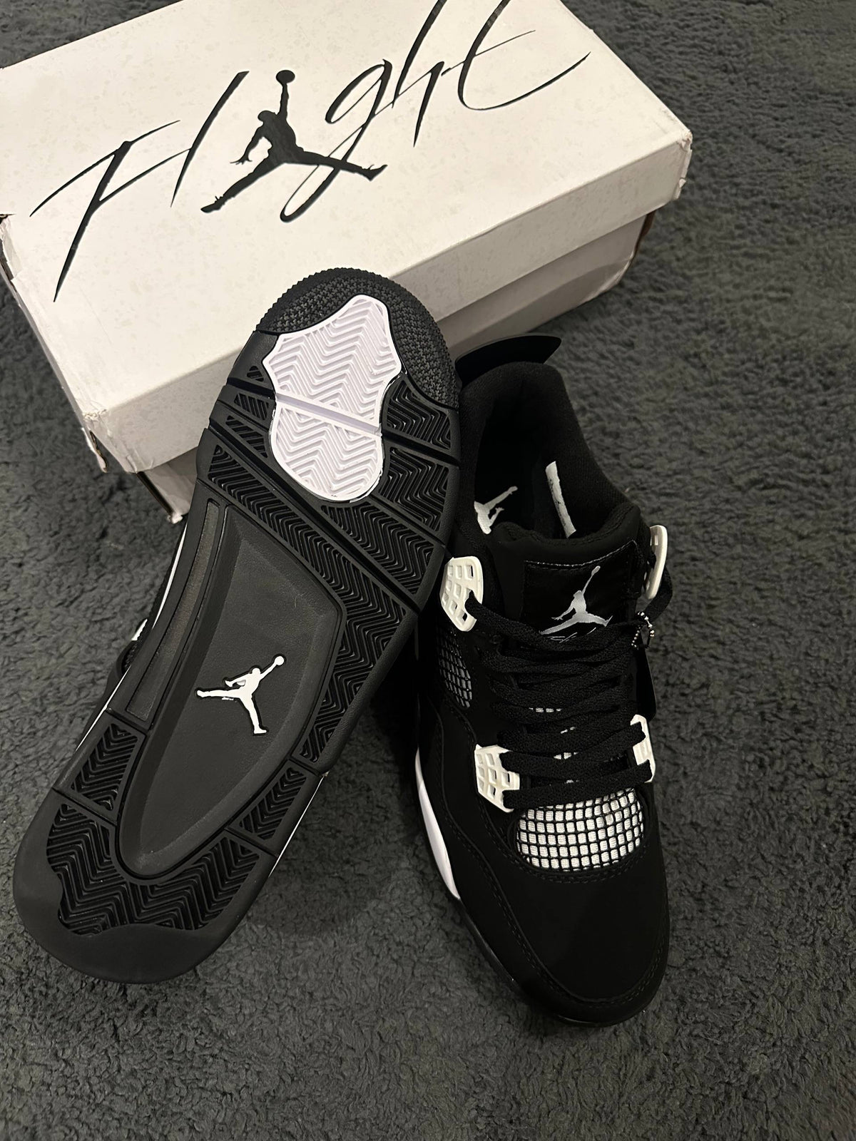 Air Jordan 4