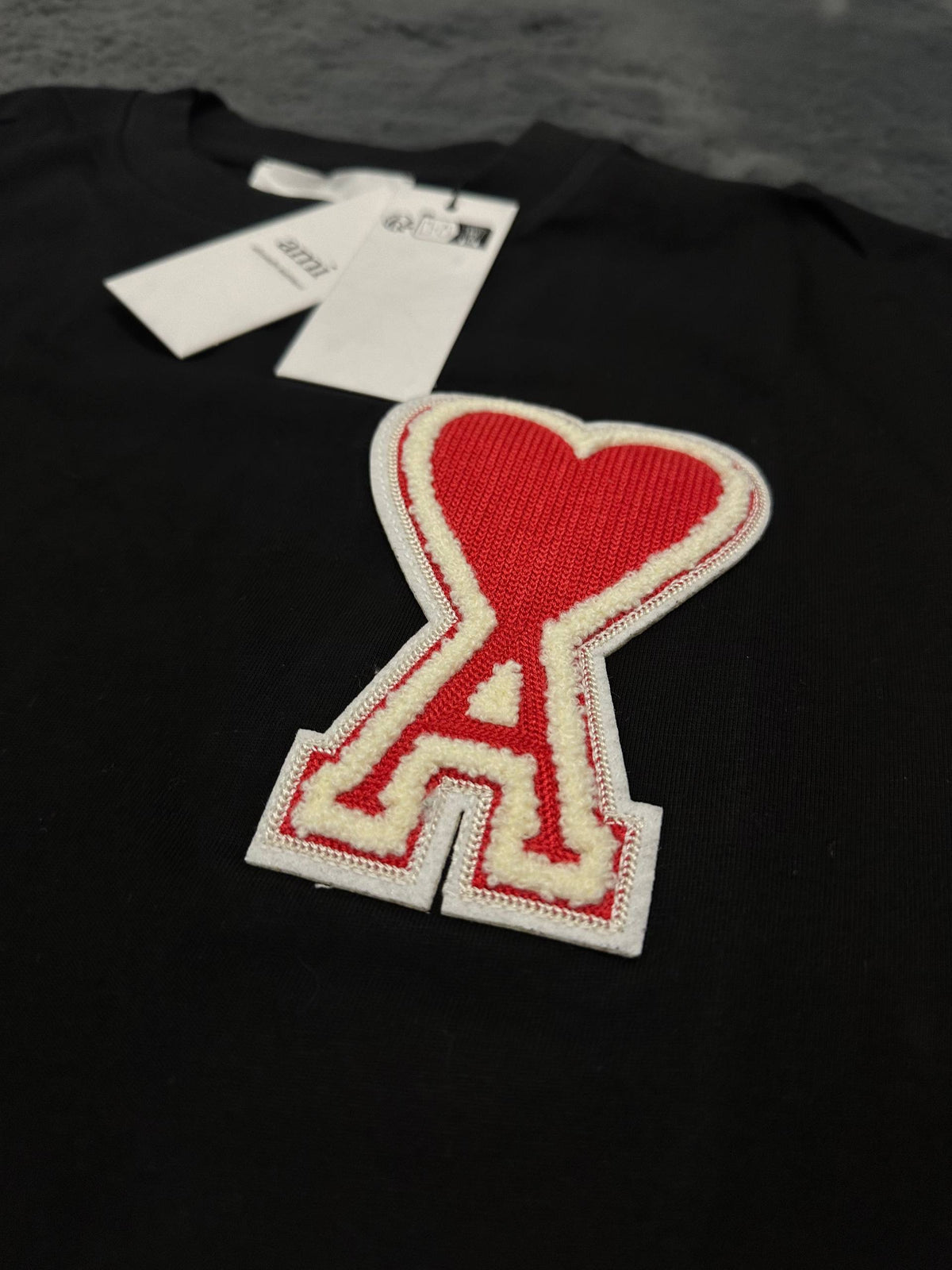 Tricou Ami