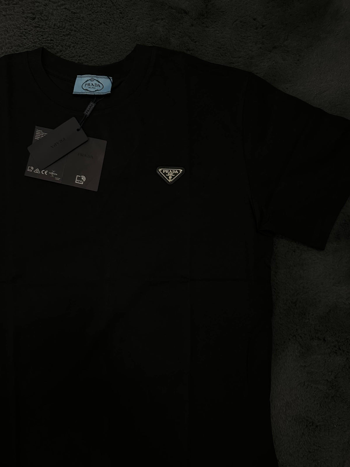 Tricou Prada