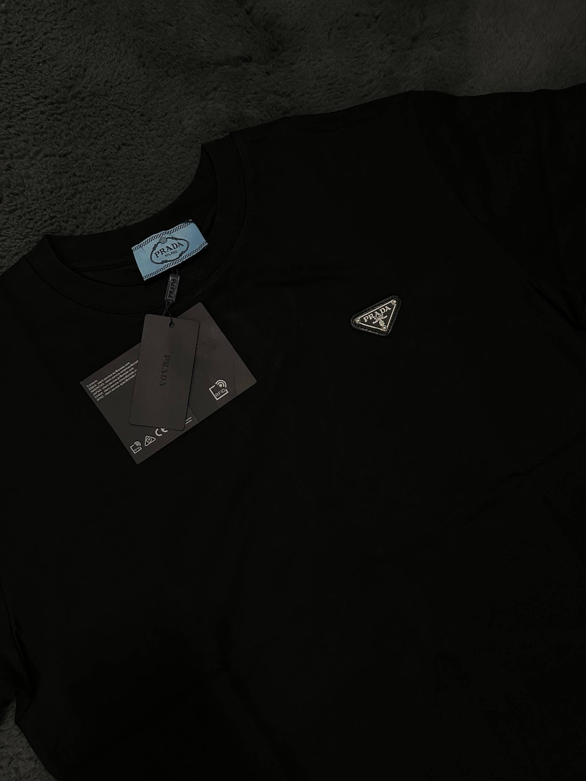 Tricou Prada