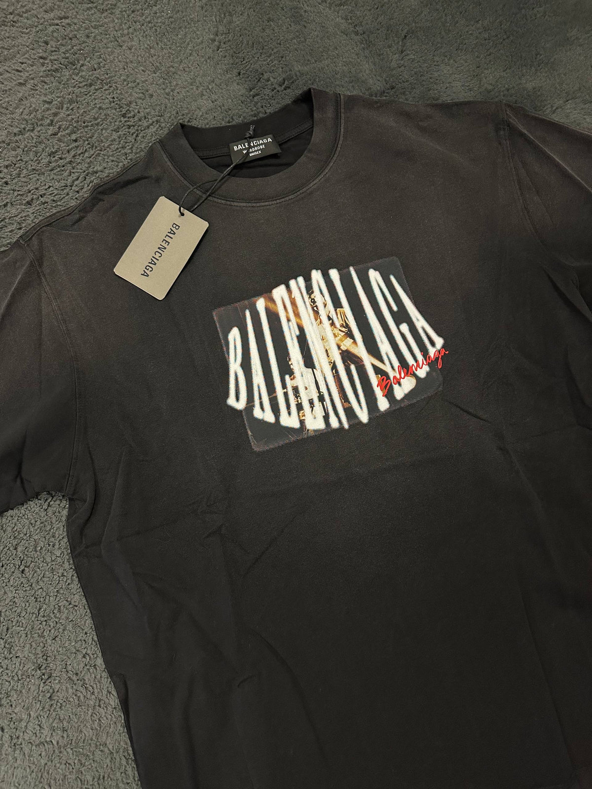 Tricou Balenciaga